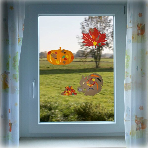 Bastelset Fensterbilder Herbst - Ahornblatt, Kürbis, Eichkätzchen, Blätterhaufen