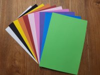 10 Blatt Moosgummi 20x29cm, 2mm  farblich sortiert mit s/w